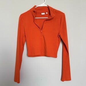 Aritzia Sunday best - Orange cropped long sleeve top